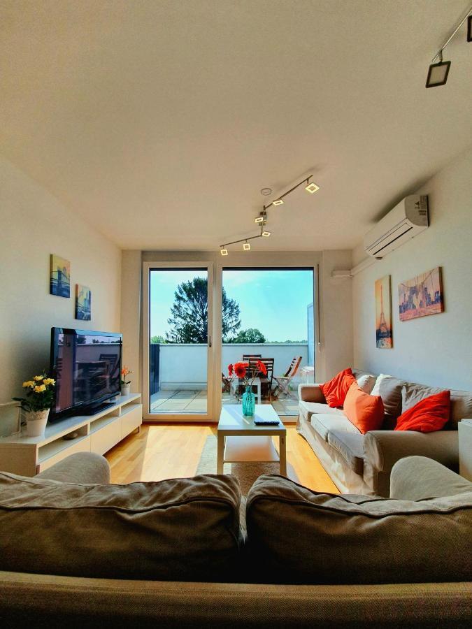 Near Lake Two Bedroom Fully Furnished Apartment Viyana Dış mekan fotoğraf